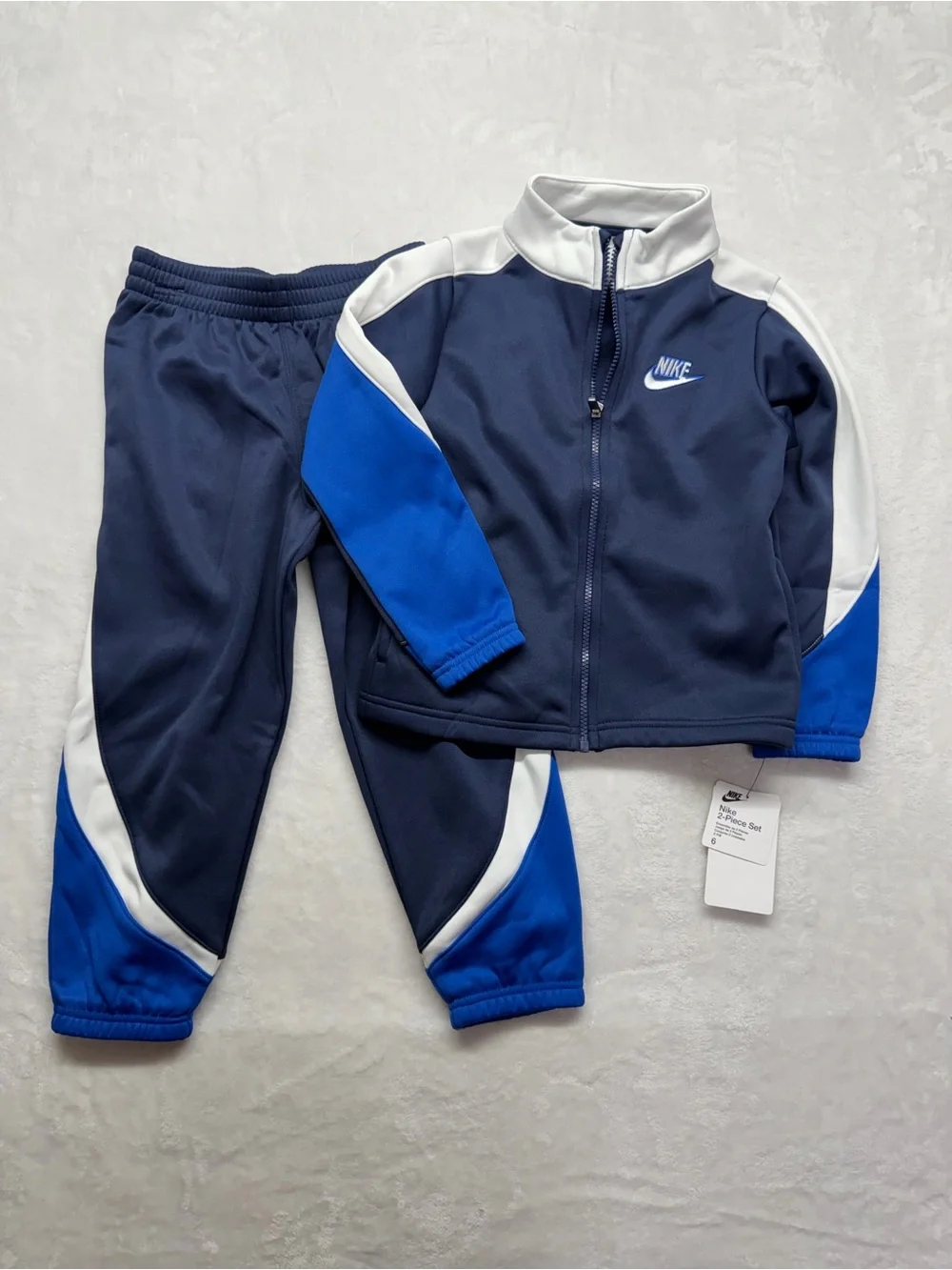 Nike new tags